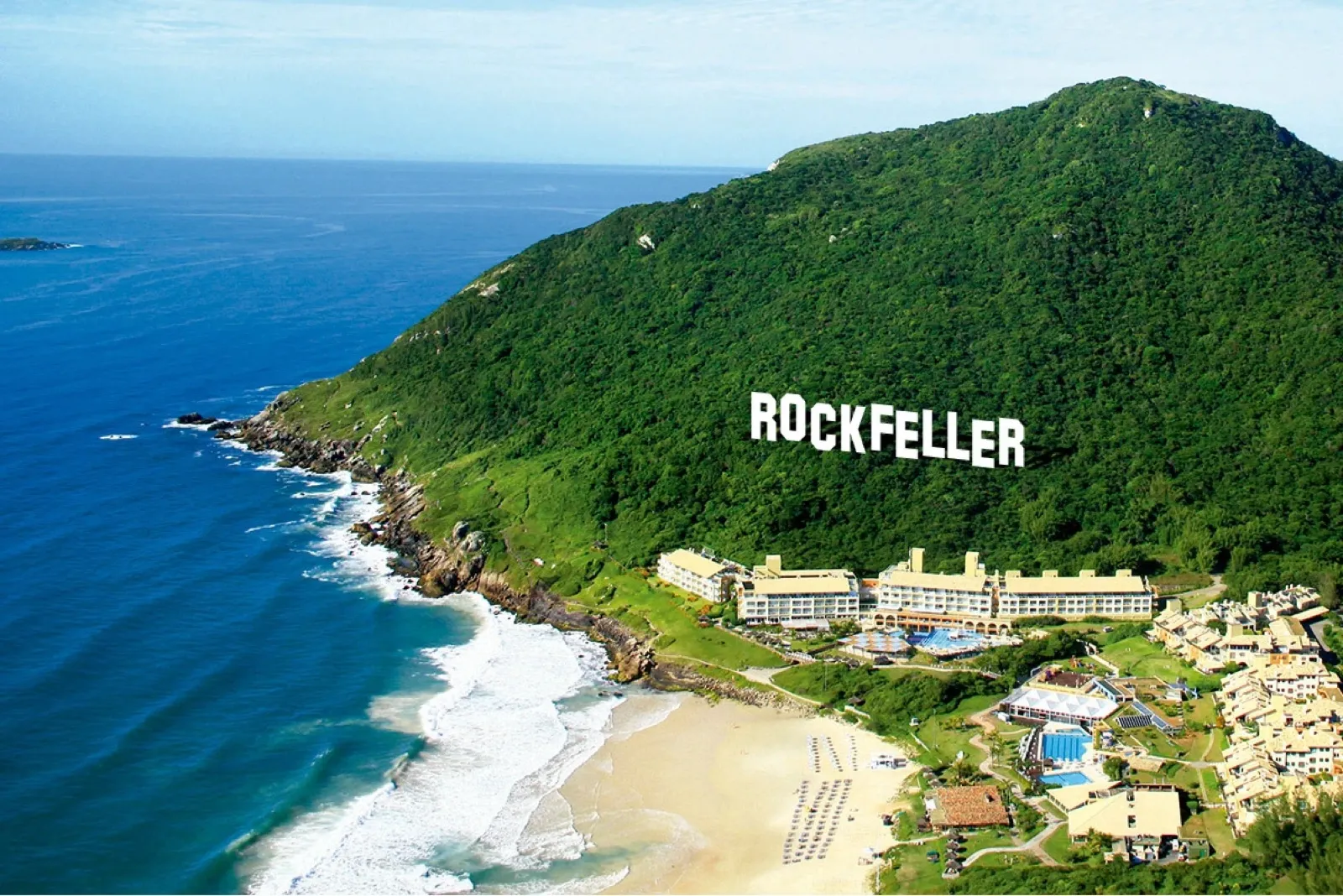 A Rockfeller em destaque na paisagem